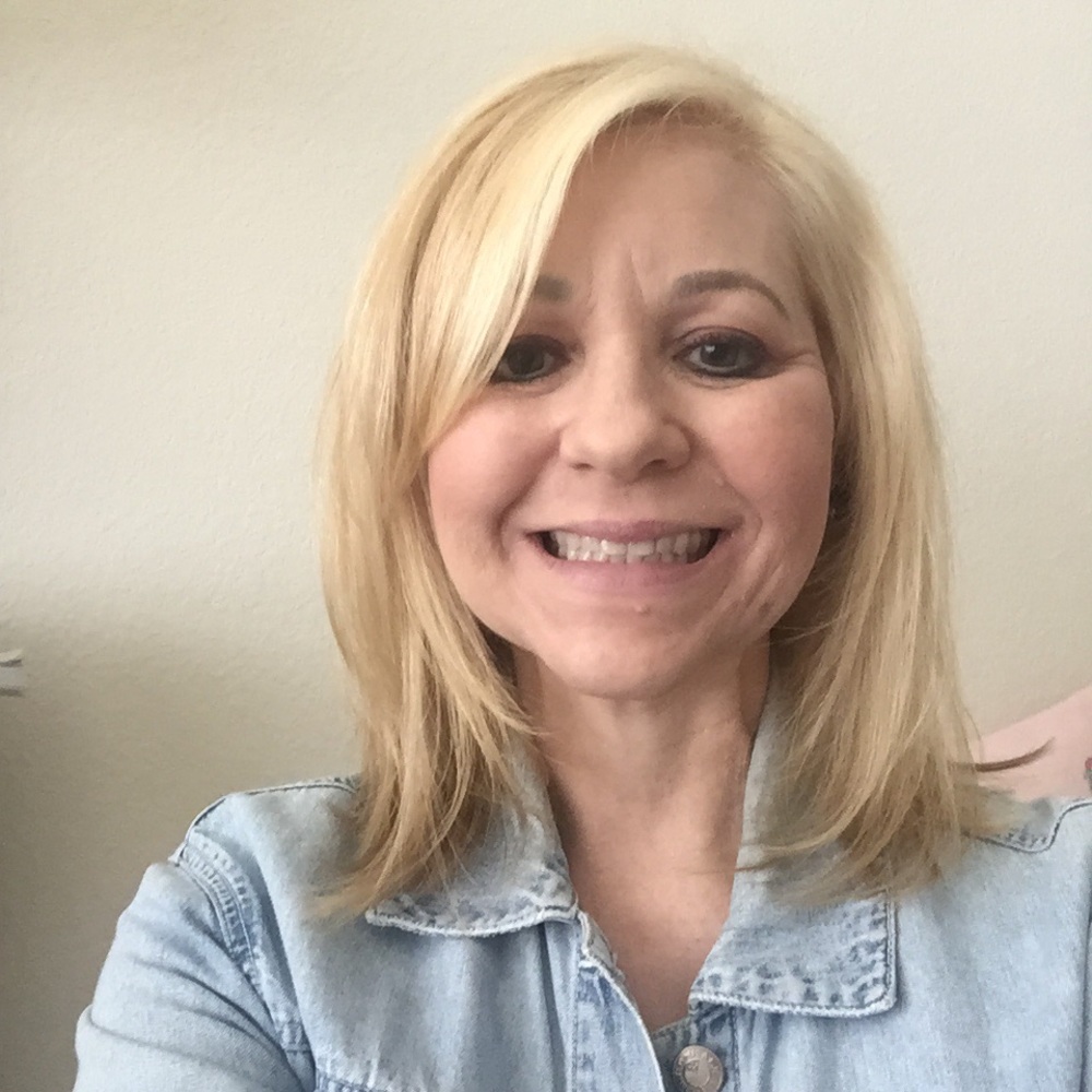 Meet your Posher, Deborah